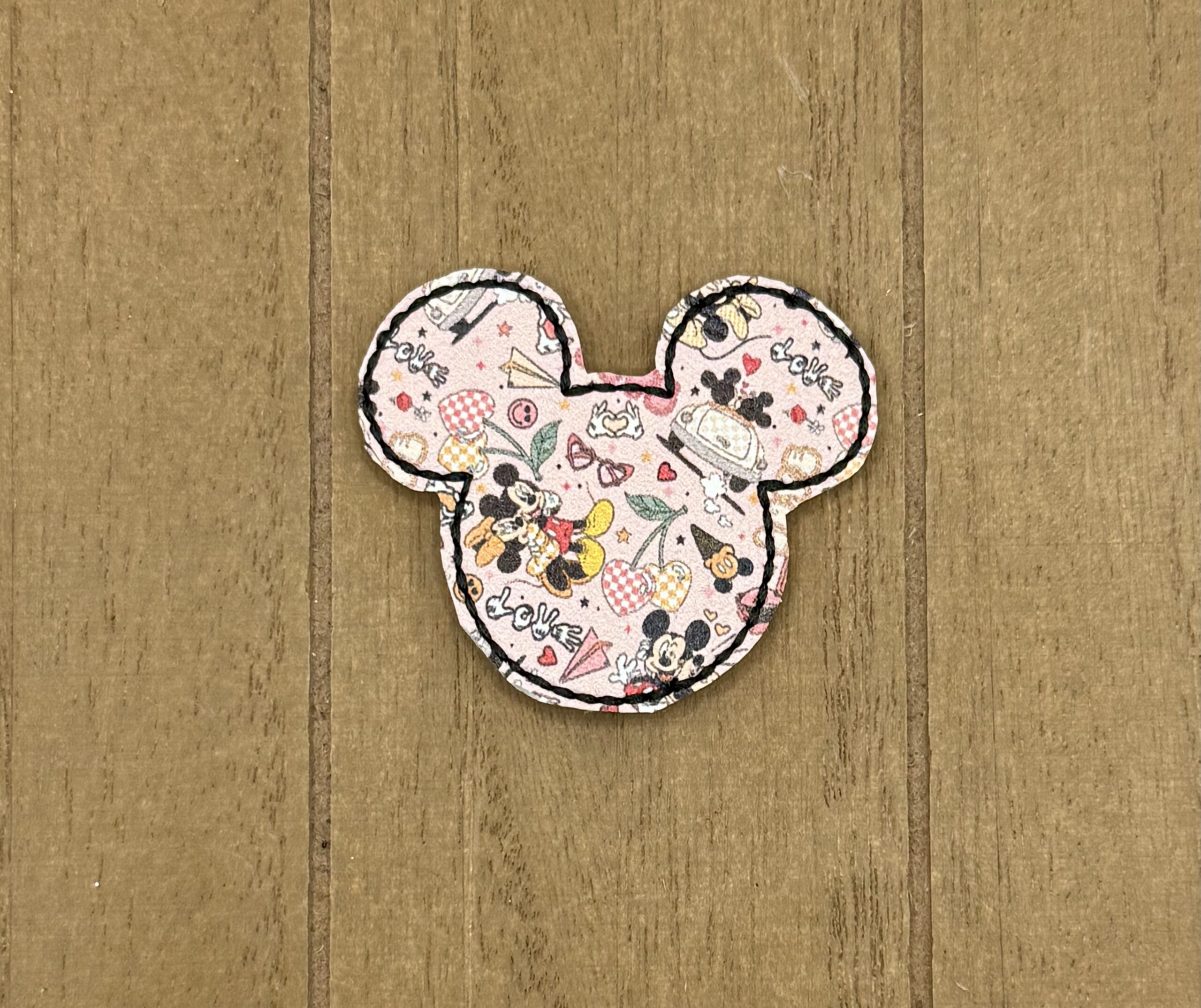 Mouse Head Valentine Pattern