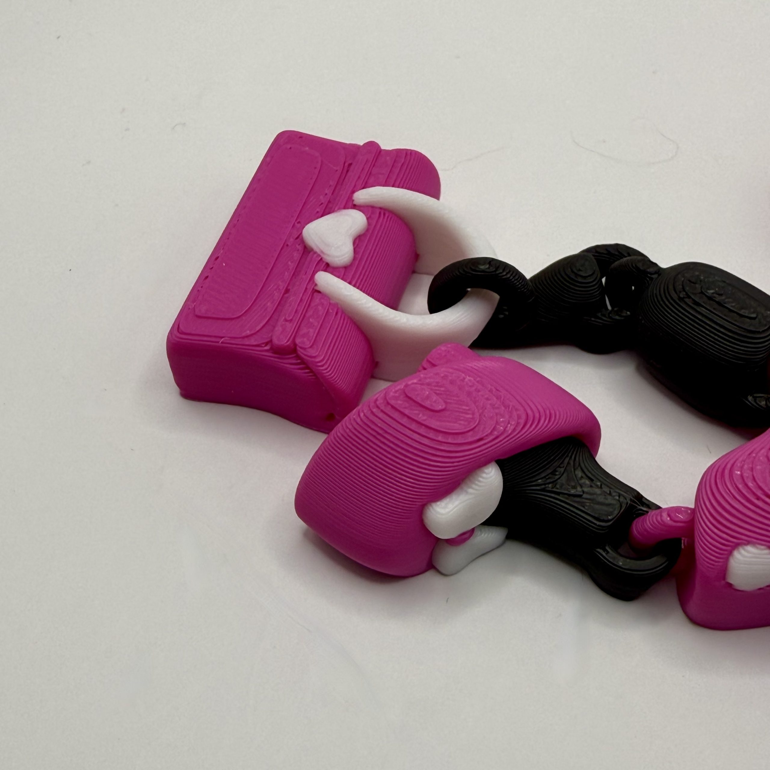 Exclusive Lady Mouse Articulated Fidget - Image 4